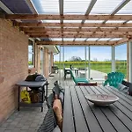 4 Bedroom Stunning In Semesterbostad *