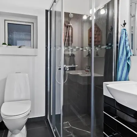 4 Bedroom Stunning In Nakskov