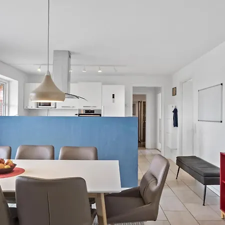 4 Bedroom Stunning In *