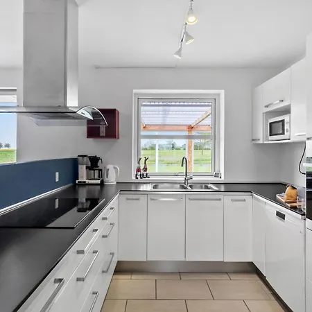 4 Bedroom Stunning In