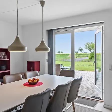 4 Bedroom Stunning In