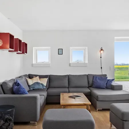 Prázdninový dům 4 Bedroom Stunning In Nakskov