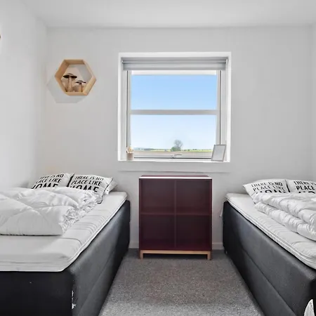 4 Bedroom Stunning In *